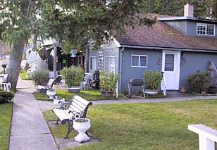 Orcas Island Resort, Orcas Island Beach
            Cabins